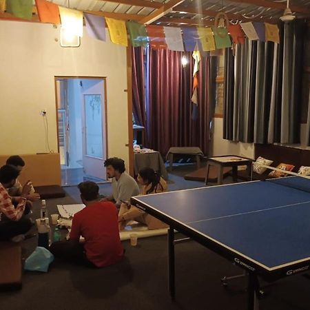 Olt Hostel Rishīkesh Eksteriør billede