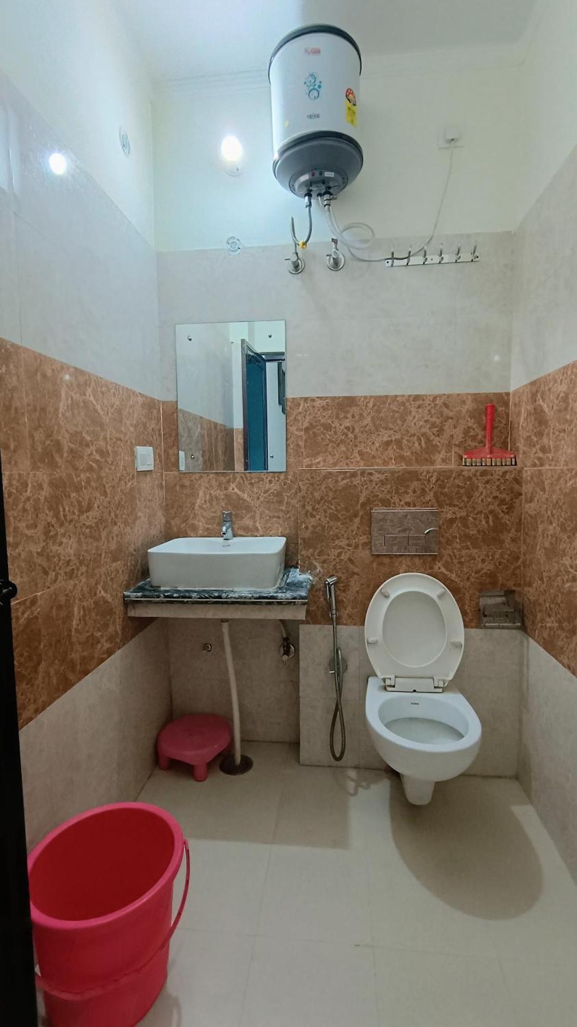 Olt Hostel Rishīkesh Eksteriør billede