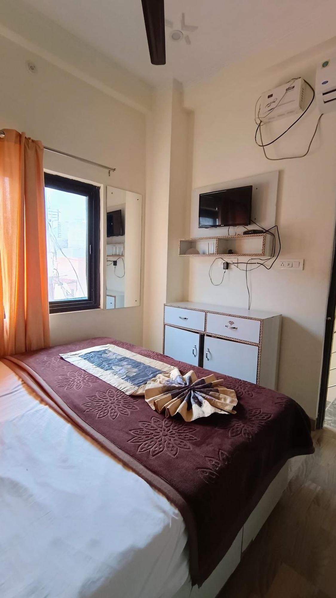 Olt Hostel Rishīkesh Eksteriør billede