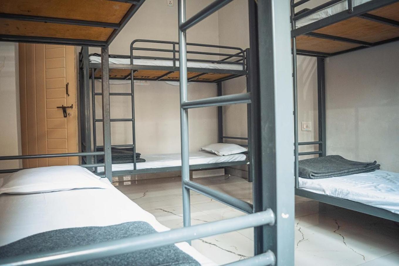 Olt Hostel Rishīkesh Eksteriør billede