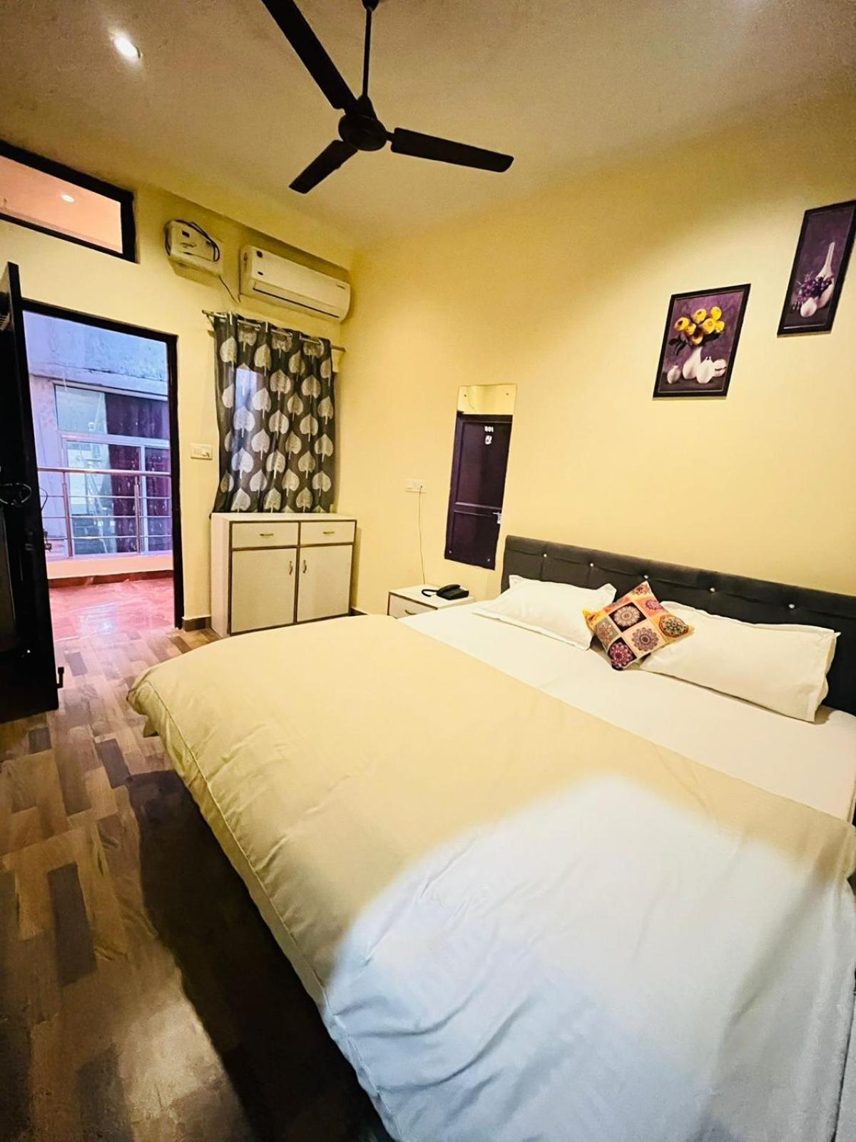 Olt Hostel Rishīkesh Værelse billede