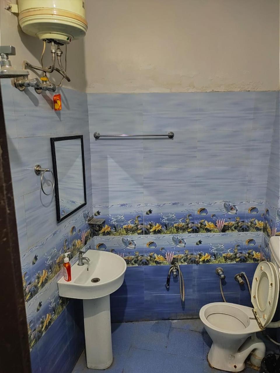Olt Hostel Rishīkesh Eksteriør billede
